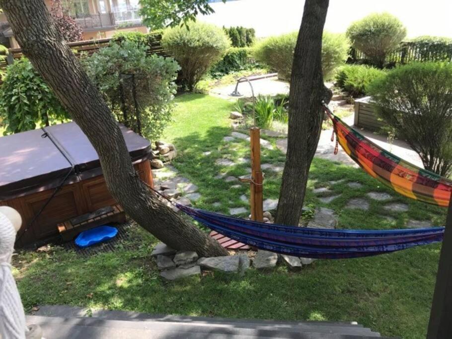 Om Chalet 2 Avec Spa Et Foyer Borde Du Fleuve St-Pierre-de-l'Île-d'Orléans Buitenkant foto